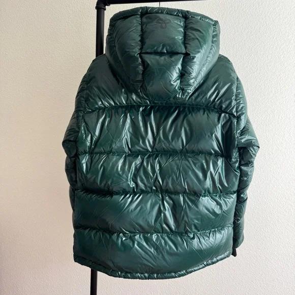 Aritzia Green Puffer Jacket - Picture 5 of 5